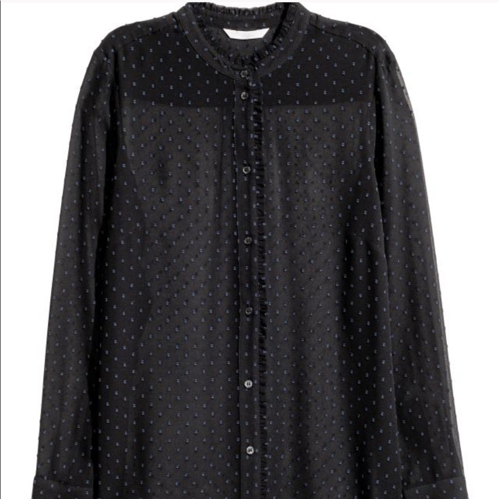 H&M Blouse with a frilled collar size 16